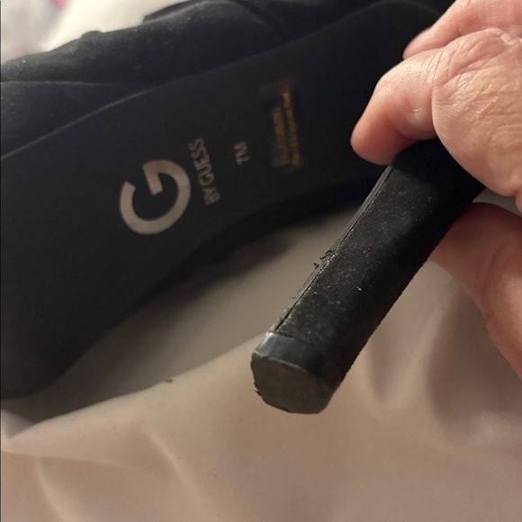 FINAL MARKDOWN Guess Black Peep-Toe Heeled Boots 7 - Picture 10 of 10